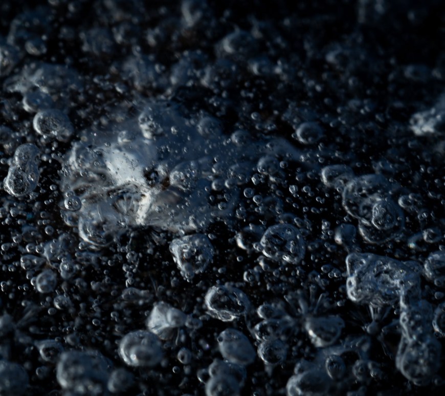 Frozen bubbles